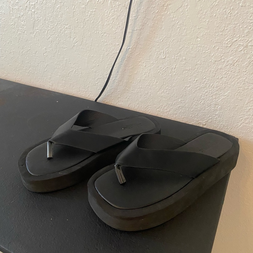 Sandals - Picture 2 of 2